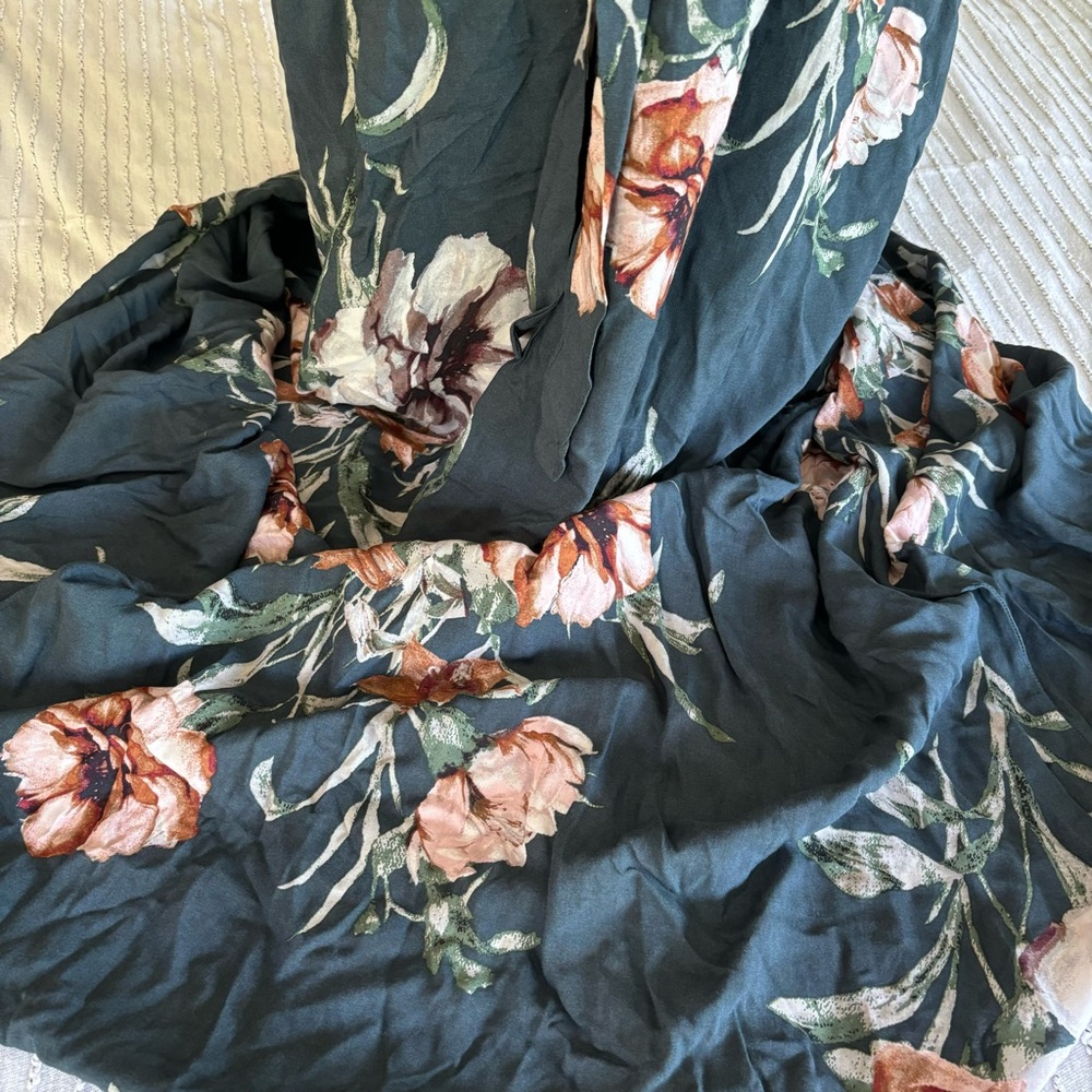 Lizard Thicket Floral, Floor-Length Dress - Picture 3 of 4